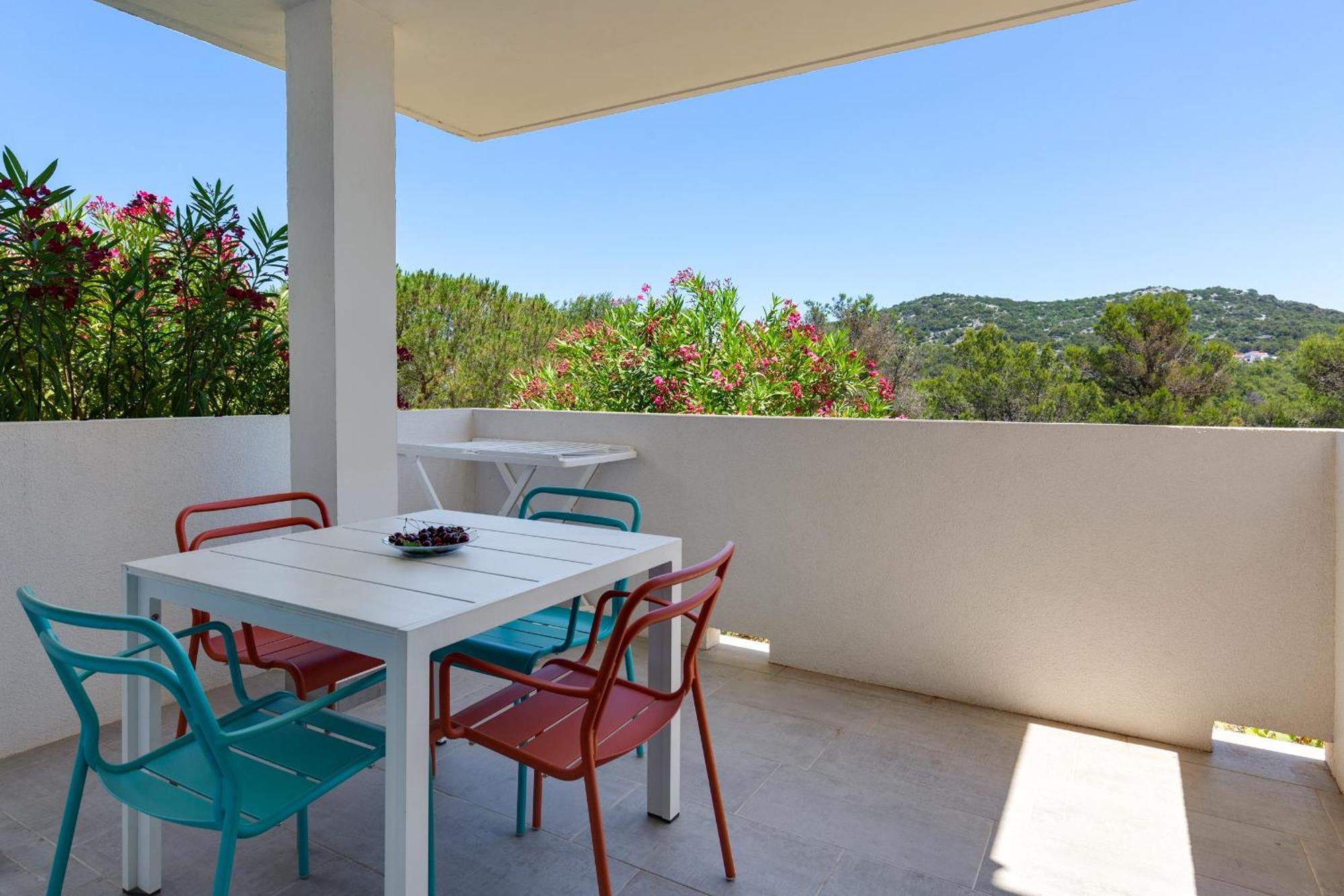 Apartments Jezera Lovisca Exterior photo